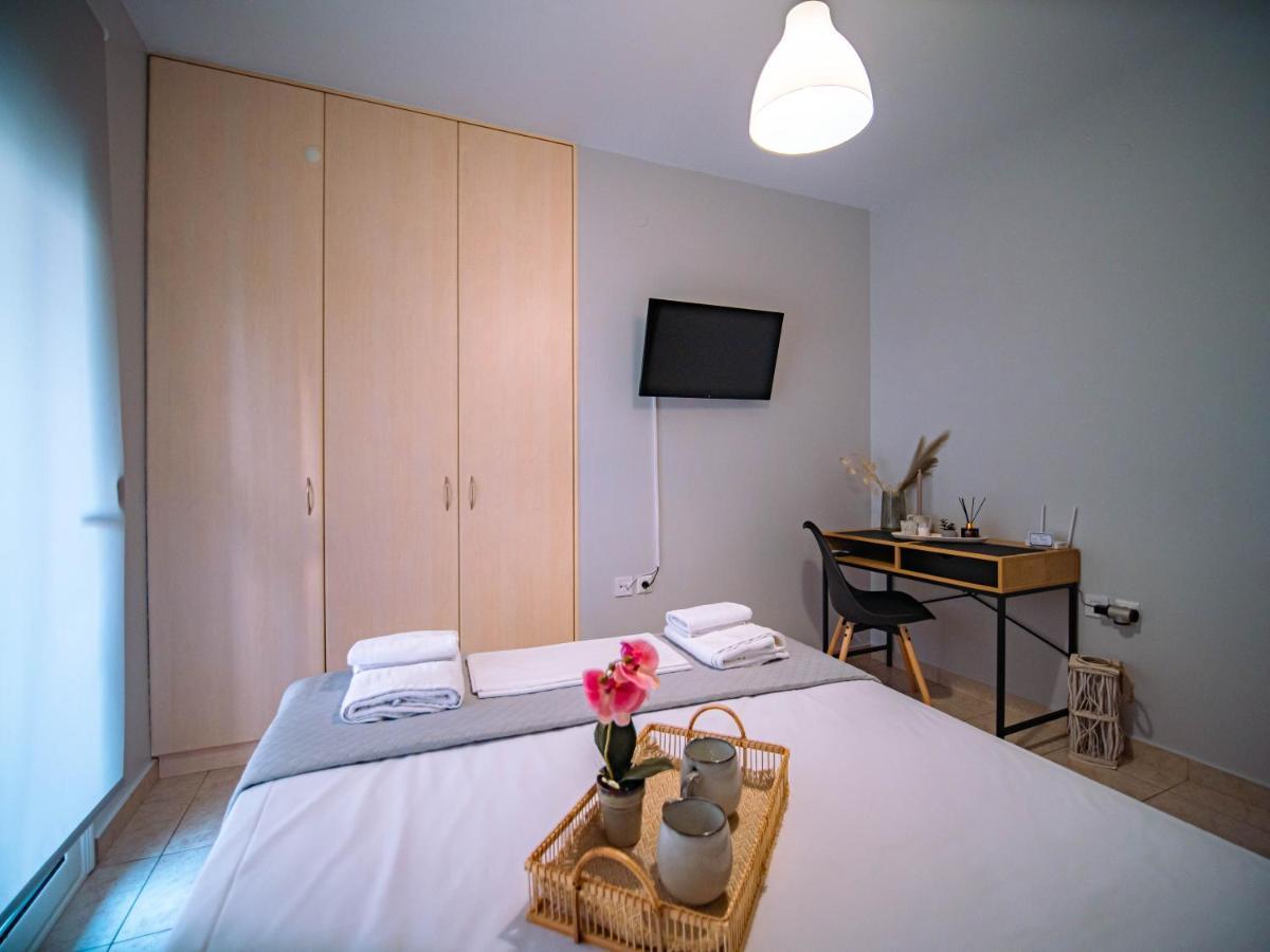Little Emerald - Central Spot Apartments Vólos Extérieur photo