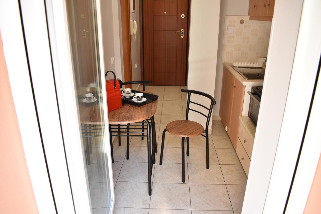 Little Emerald - Central Spot Apartments Vólos Extérieur photo